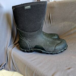 BOGS Classic Mid Gray Boots